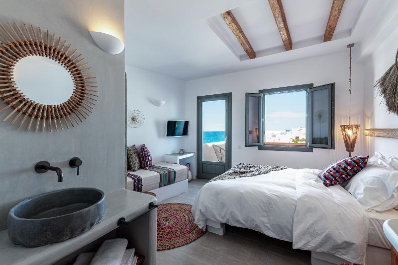Bohemian Luxury Boutique Hotel, Adults Only Науса Екстериор снимка